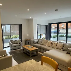 https://10-argyle-court.yorkshirehotels.net
