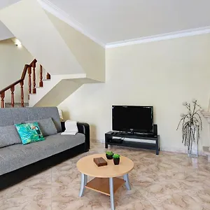 https://villa-ana-e-nuno.hotelaalgarve.com